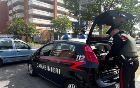 Maxi rissa nella notte, decine di giovani coinvolti