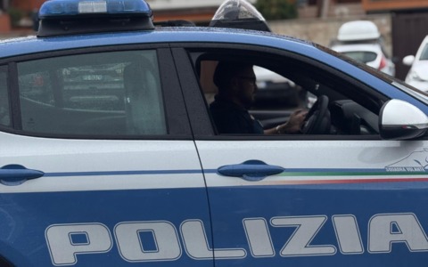 Aggressioni ai minori, coltelli e minacce: l’allarme della criminologa