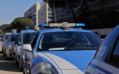 Sequestri e arresti per baby gang in Italia