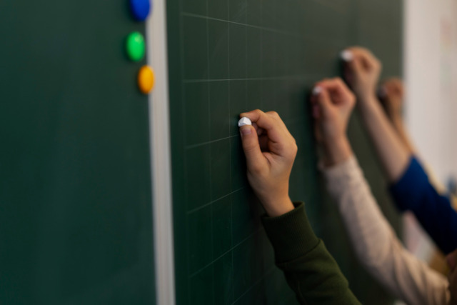 Libri scolastici, oltre 300 euro nei primi anni dei cicli